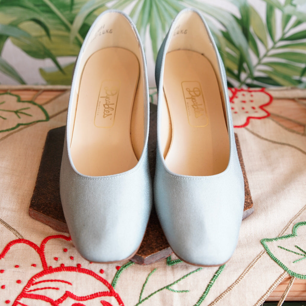 Baby Blue Dyeables shoes size 8